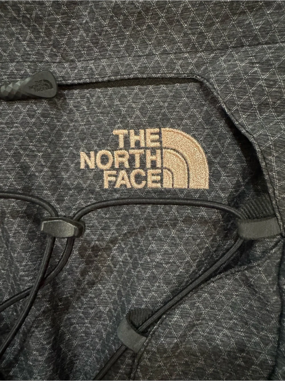 The North Face NWOT Borealis Backpack with Rose Gold Hardware Women’s 27L
